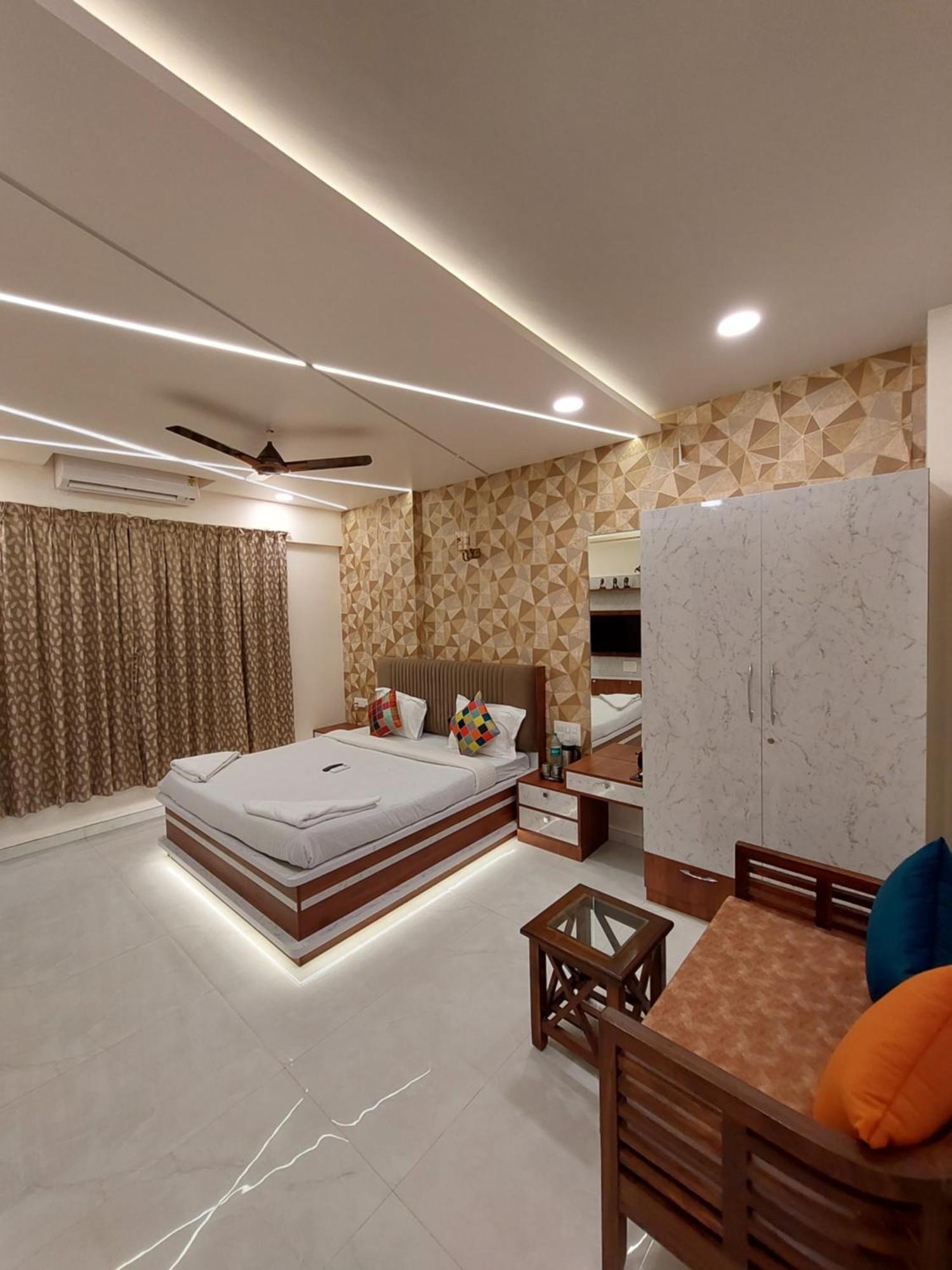 Divine Bliss Villa Lonavala Eksteriør billede