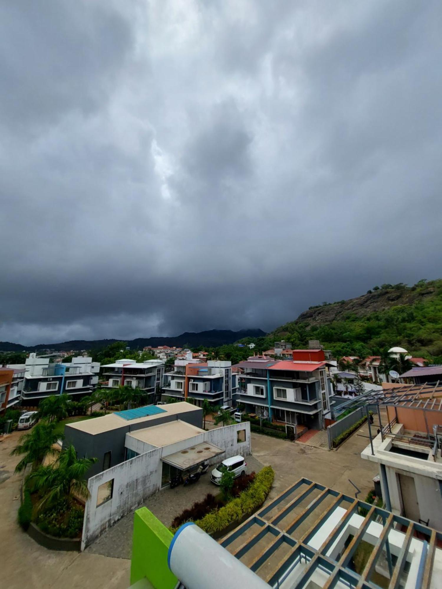 Divine Bliss Villa Lonavala Eksteriør billede