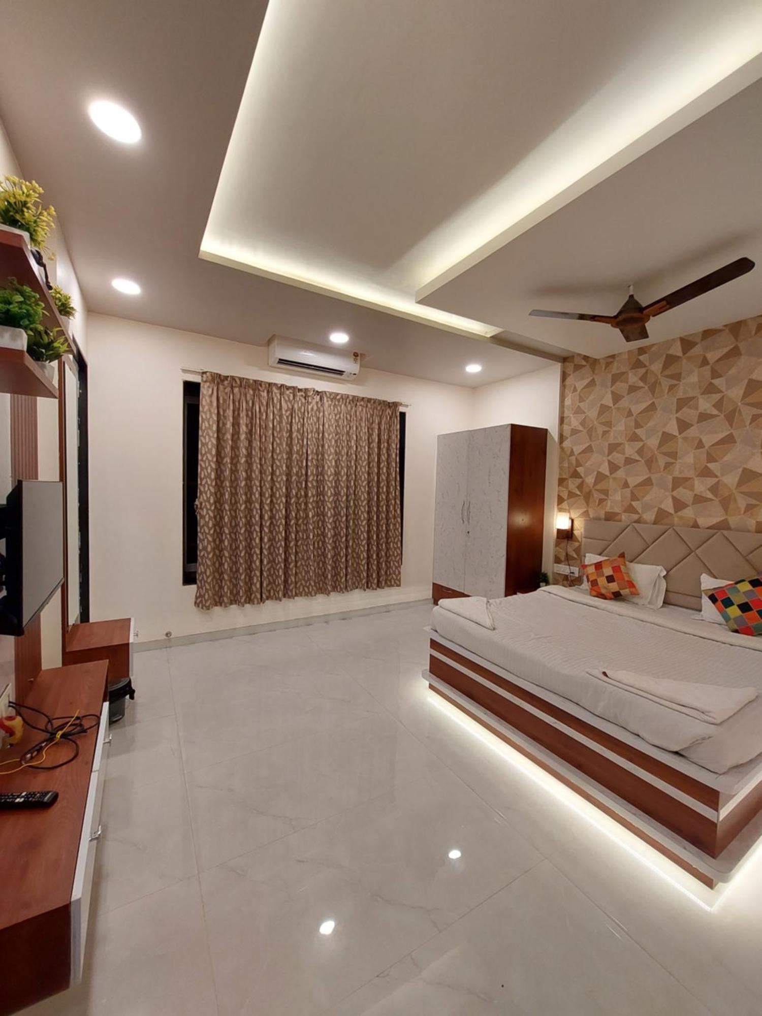Divine Bliss Villa Lonavala Eksteriør billede